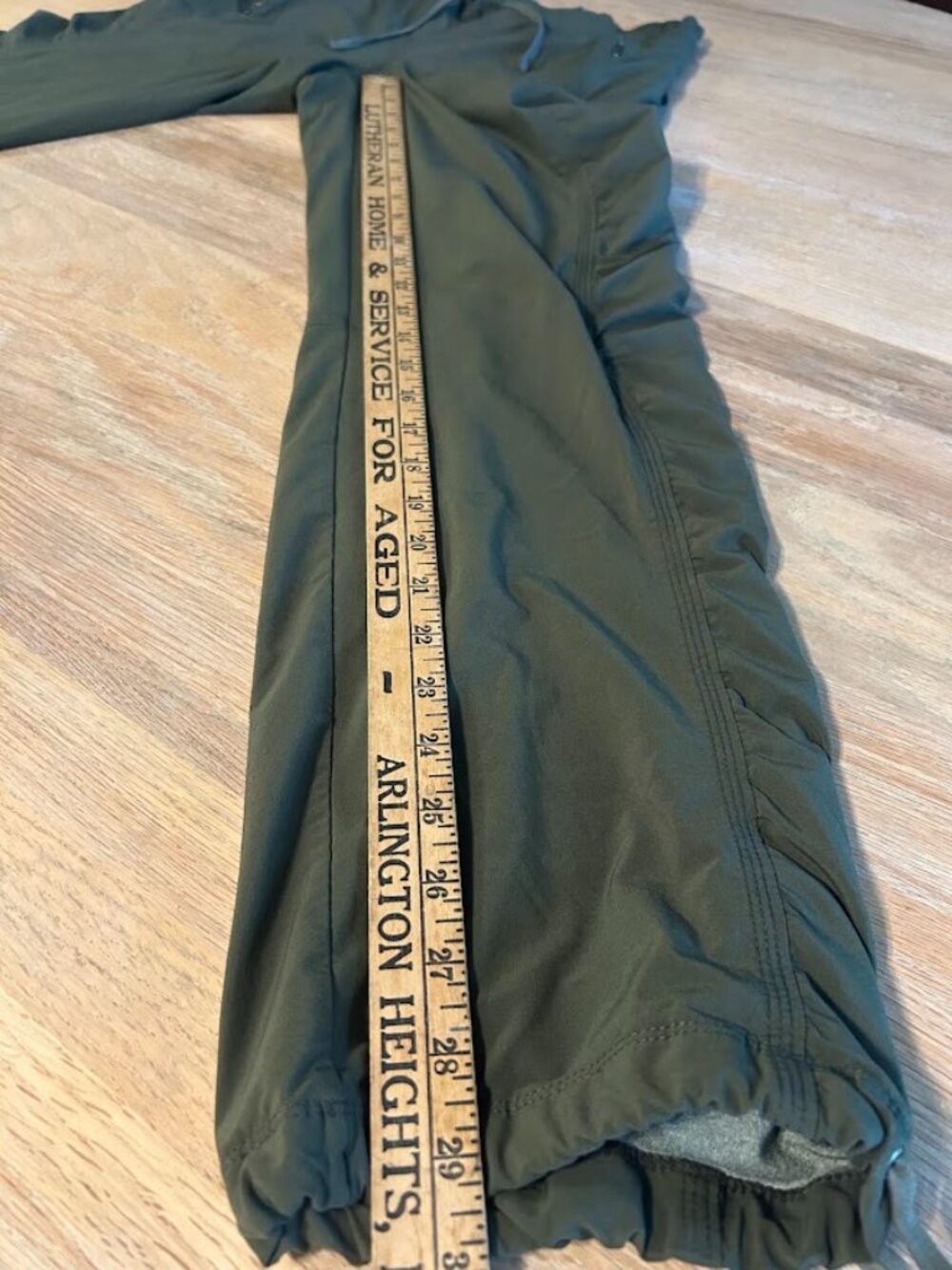 Athleta La Viva Ruched Featherweight Stretch Lined Pant 2 Olive Green 138483 - Picture 10 of 11
